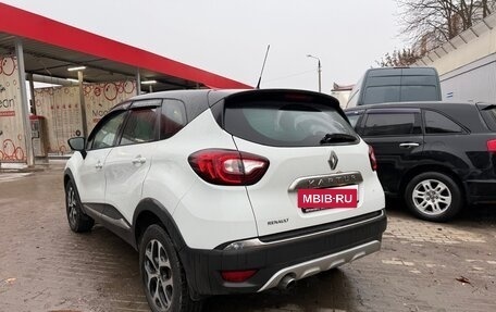 Renault Kaptur I рестайлинг, 2017 год, 935 000 рублей, 4 фотография