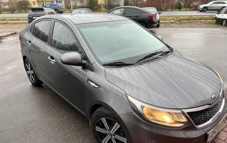 KIA Rio III рестайлинг, 2015 год, 900 000 рублей, 2 фотография