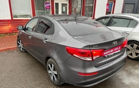 KIA Rio III рестайлинг, 2015 год, 900 000 рублей, 3 фотография