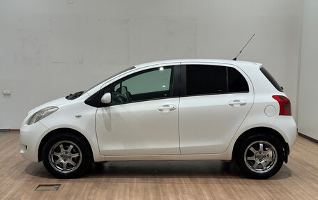 Toyota Yaris III рестайлинг, 2007 год, 630 000 рублей, 8 фотография