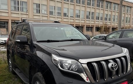 Toyota Land Cruiser Prado 150 рестайлинг 2, 2014 год, 3 650 000 рублей, 2 фотография