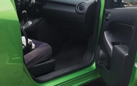 Mazda 2 III, 2012 год, 970 000 рублей, 14 фотография