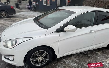 Hyundai i40 I рестайлинг, 2013 год, 1 370 000 рублей, 2 фотография