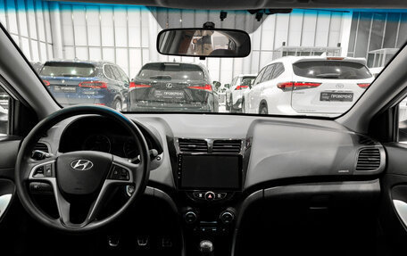 Hyundai Solaris II рестайлинг, 2016 год, 899 000 рублей, 14 фотография