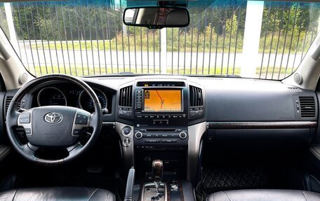 Toyota Land Cruiser 200, 2011 год, 3 429 000 рублей, 10 фотография