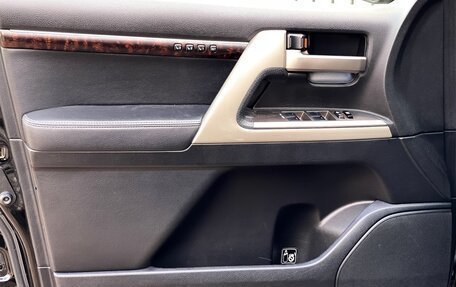 Toyota Land Cruiser 200, 2011 год, 3 429 000 рублей, 17 фотография