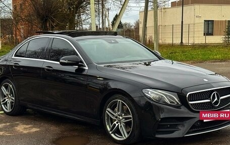 Mercedes-Benz E-Класс, 2016 год, 2 950 000 рублей, 3 фотография