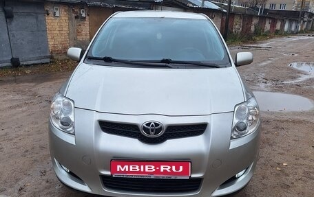 Toyota Auris II, 2008 год, 750 000 рублей, 1 фотография