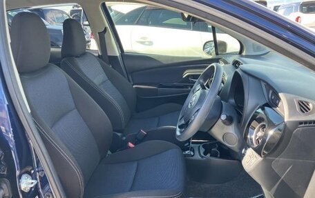 Toyota Vitz, 2020 год, 825 000 рублей, 4 фотография