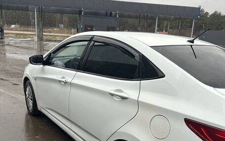 Hyundai Solaris II рестайлинг, 2013 год, 950 000 рублей, 4 фотография