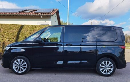 Volkswagen Multivan, 2022 год, 6 600 000 рублей, 7 фотография