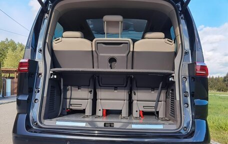 Volkswagen Multivan, 2022 год, 6 600 000 рублей, 29 фотография