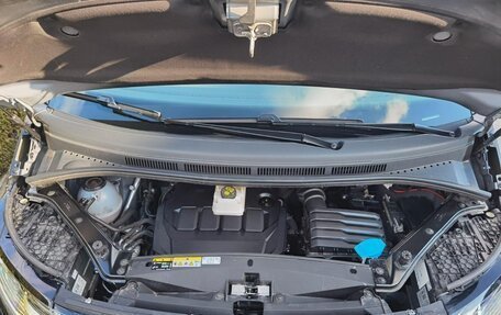 Volkswagen Multivan, 2022 год, 6 600 000 рублей, 30 фотография