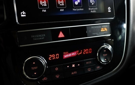 Mitsubishi Outlander III рестайлинг 3, 2019 год, 1 999 000 рублей, 18 фотография