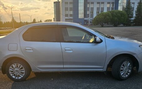 Renault Logan II, 2016 год, 760 000 рублей, 2 фотография