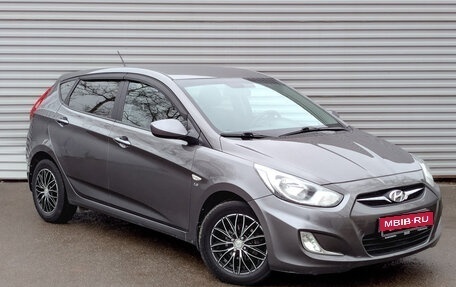 Hyundai Solaris II рестайлинг, 2013 год, 995 000 рублей, 3 фотография