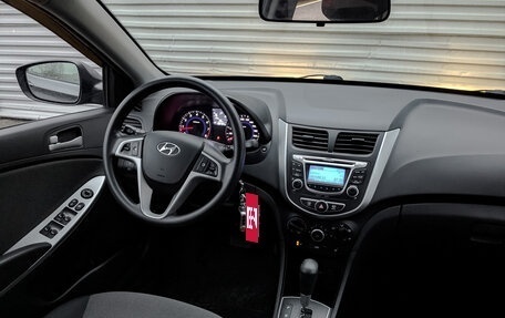 Hyundai Solaris II рестайлинг, 2013 год, 995 000 рублей, 29 фотография