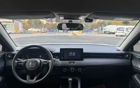 Honda Vezel, 2022 год, 1 700 000 рублей, 8 фотография