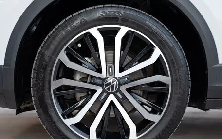 Volkswagen T-Roc I, 2021 год, 1 650 213 рублей, 10 фотография