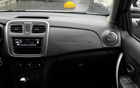 Renault Logan II, 2020 год, 1 139 000 рублей, 14 фотография