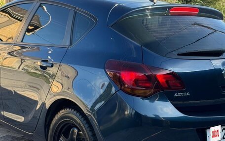 Opel Astra J, 2011 год, 650 000 рублей, 6 фотография