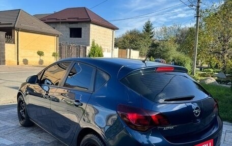 Opel Astra J, 2011 год, 650 000 рублей, 9 фотография