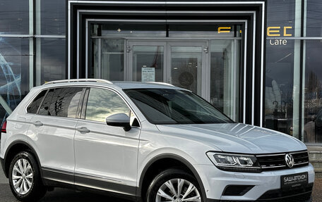 Volkswagen Tiguan II, 2018 год, 2 099 000 рублей, 3 фотография