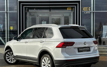 Volkswagen Tiguan II, 2018 год, 2 099 000 рублей, 5 фотография