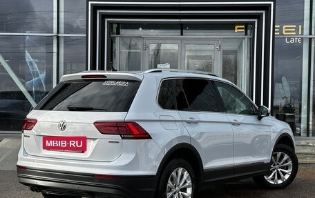 Volkswagen Tiguan II, 2018 год, 2 099 000 рублей, 4 фотография