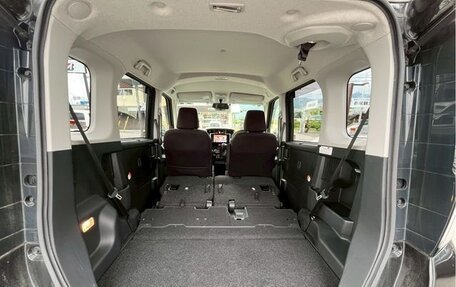 Toyota Roomy I, 2022 год, 755 000 рублей, 13 фотография