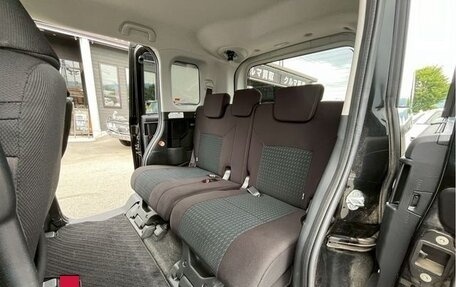 Toyota Roomy I, 2022 год, 755 000 рублей, 11 фотография