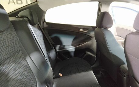 Hyundai Solaris II рестайлинг, 2015 год, 1 110 000 рублей, 17 фотография