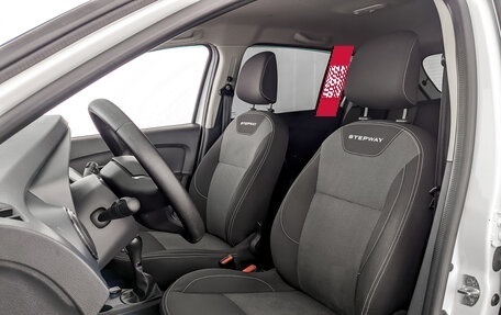 Renault Sandero II рестайлинг, 2020 год, 1 250 000 рублей, 20 фотография