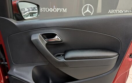 Volkswagen Polo VI (EU Market), 2012 год, 950 000 рублей, 13 фотография