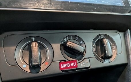 Volkswagen Polo VI (EU Market), 2012 год, 950 000 рублей, 18 фотография