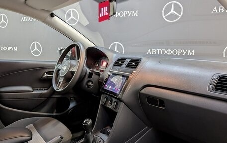 Volkswagen Polo VI (EU Market), 2012 год, 950 000 рублей, 19 фотография