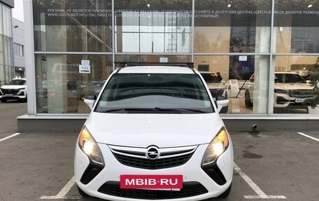 Opel Zafira C рестайлинг, 2015 год, 1 190 000 рублей, 2 фотография