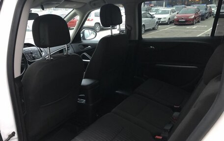 Opel Zafira C рестайлинг, 2015 год, 1 190 000 рублей, 10 фотография