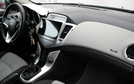 Chevrolet Cruze II, 2011 год, 559 000 рублей, 7 фотография