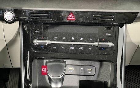 KIA Carnival, 2021 год, 4 250 000 рублей, 18 фотография