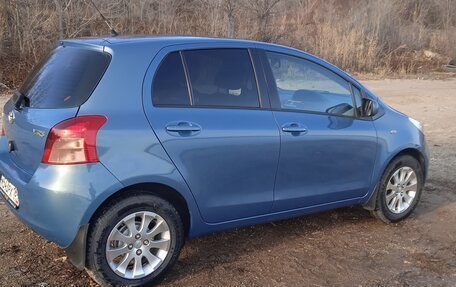 Toyota Yaris III рестайлинг, 2008 год, 660 000 рублей, 3 фотография