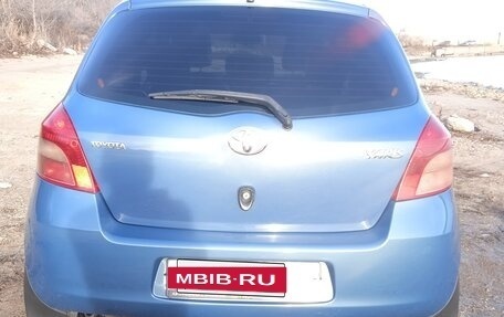 Toyota Yaris III рестайлинг, 2008 год, 660 000 рублей, 4 фотография