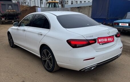 Mercedes-Benz E-Класс, 2021 год, 4 400 000 рублей, 3 фотография