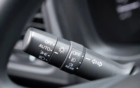 Honda Vezel, 2021 год, 1 915 000 рублей, 13 фотография