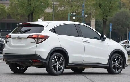 Honda Vezel, 2021 год, 1 915 000 рублей, 8 фотография