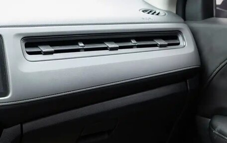 Honda Vezel, 2021 год, 1 915 000 рублей, 19 фотография