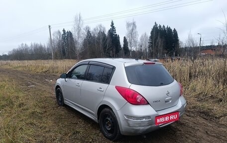 Nissan Tiida, 2010 год, 450 000 рублей, 3 фотография