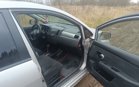 Nissan Tiida, 2010 год, 450 000 рублей, 11 фотография