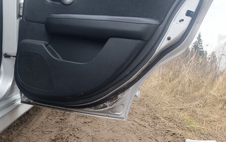 Nissan Tiida, 2010 год, 450 000 рублей, 14 фотография