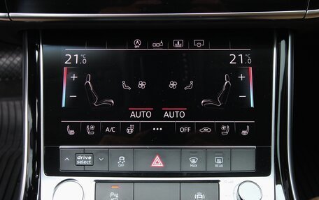 Audi A8, 2019 год, 4 445 000 рублей, 28 фотография